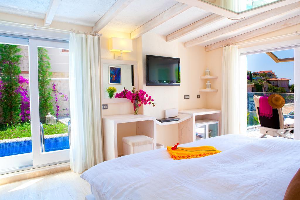 Peninsula Gardens Hotel - Adults Only Kaş Bilik gambar